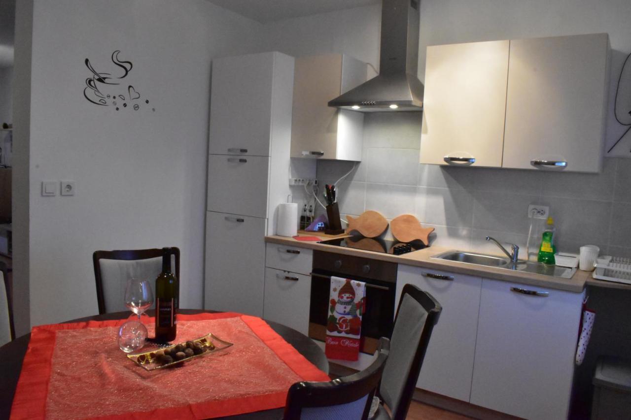 Apartman Skender 3* Ravna Gora Leilighet Eksteriør bilde